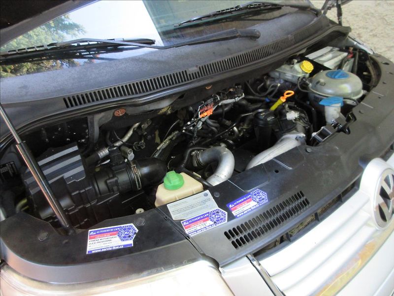 Volkswagen Caravelle 2,5 TDi 128Kw, 4x4, 7míst, Lon - fotka 29 z 30