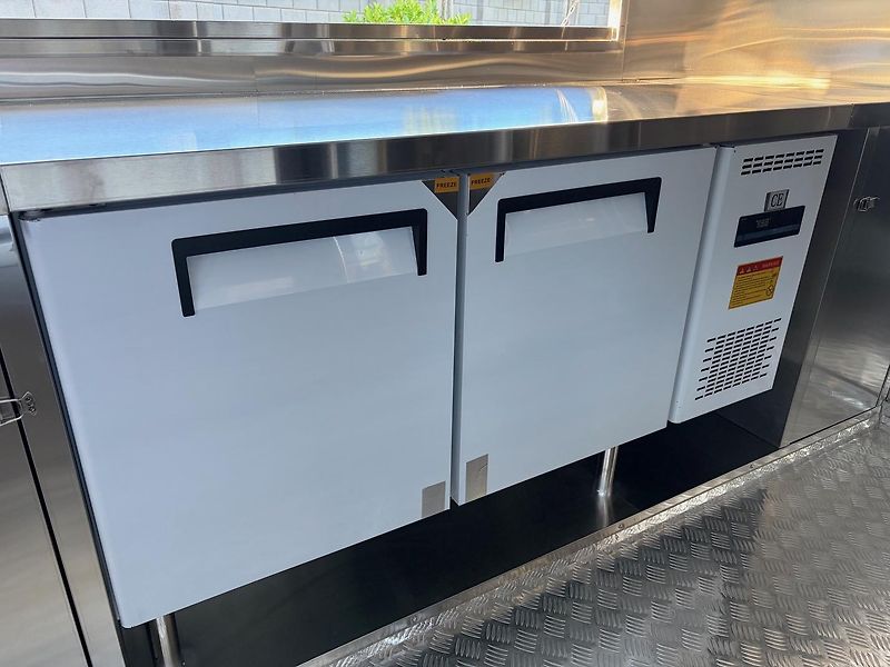 Ostatní (2026) Food Truck - Gastro - Prodejna - fotka 30 z 45