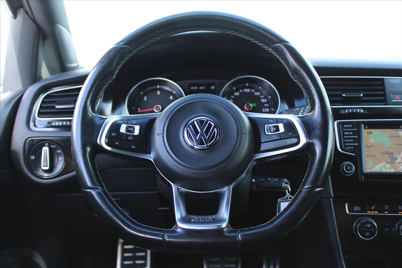 Volkswagen Golf GTD 2.0 TDI 135kW SERVIS.KNIHA - fotka 14 z 26