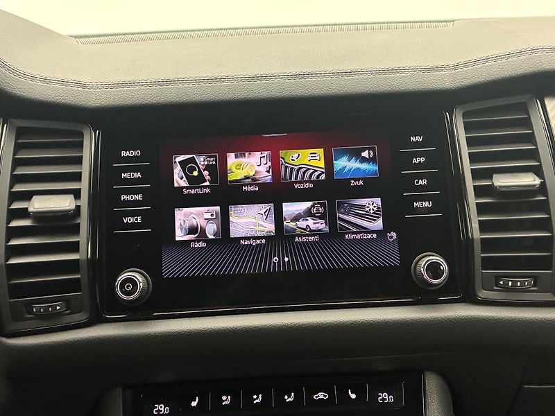 Škoda Kodiaq 2,0 TDI DSG 4x4 Sportline DPH - fotka 23 z 35