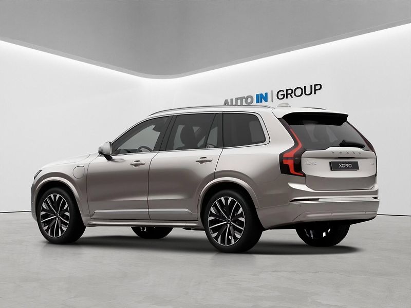 Volvo XC90 (2026) ULTRA B&W, vzduch. pod., 299kW - fotka 4 z 10