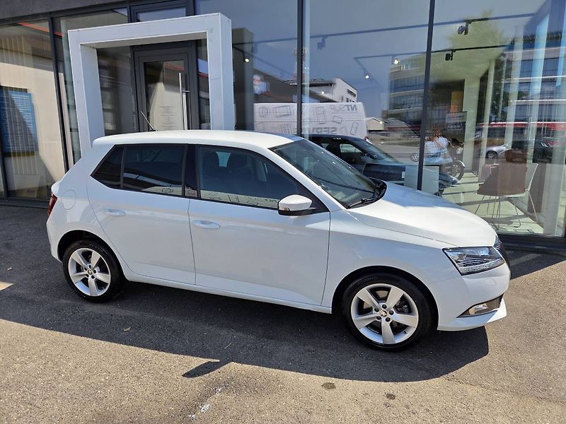 Škoda Fabia (2019) 1.0 TSI Style PLUS - fotka 4 z 32