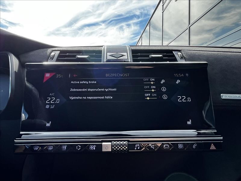DS Automobiles DS7 Crossback 2,0   Ds 7 crossback - fotka 22 z 25