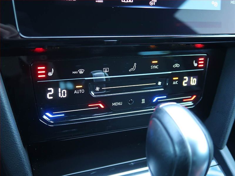 Volkswagen Arteon (2021) R-line 2.0 TDI - fotka 17 z 22