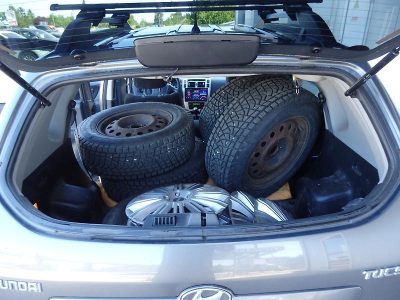 Hyundai Tucson 2,0i 104kW LPG, + SADA - fotka 8 z 17