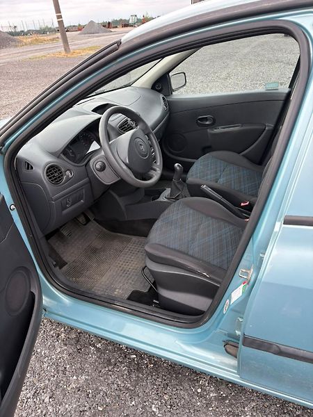 Renault Clio (2008) Renault Clio  - fotka 6 z 15
