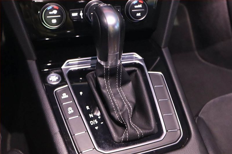 Volkswagen Arteon (2018) R-line 2.0 TDI - fotka 13 z 30