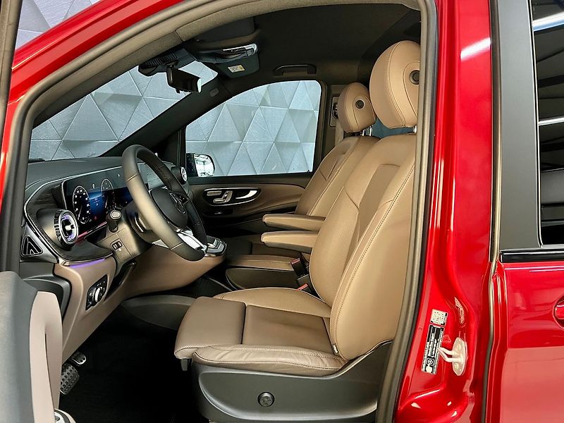 Mercedes-Benz Třídy V V300 4MATIC AMG EXCLUSIVE LONG - fotka 9 z 36