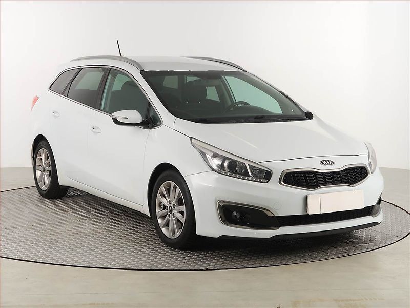Kia Ceed (2016) Gold 1.6 GDI, Serv.kniha, Navi - fotografie inzerátu