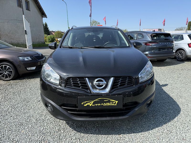 Nissan Qashqai 1.6 DCI 4x4 7 MÍST - fotka 2 z 13
