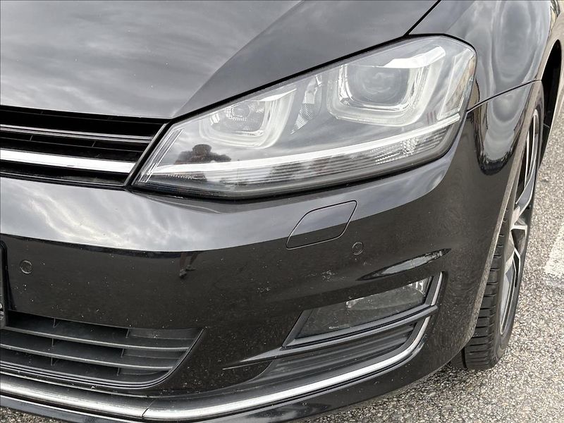 Volkswagen Golf 2,0 TDi 110kW Xen,Pano,Nez.Top - fotka 37 z 41