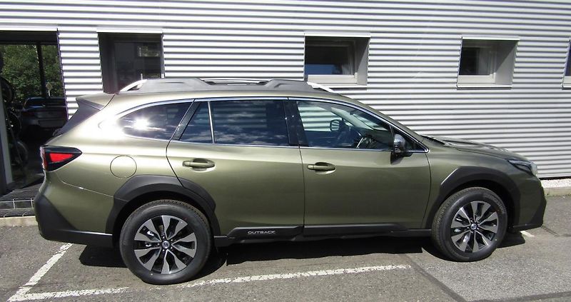 Subaru Outback (2025) 2,5i TOURING  MY25.5 - fotka 46 z 52