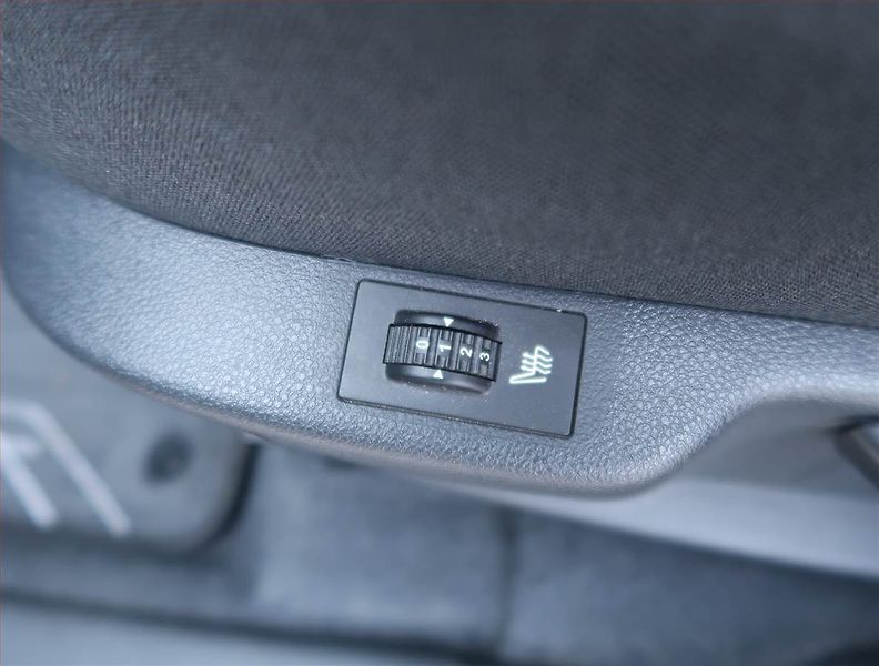 Peugeot 3008 (2016) 1.6 BlueHDi, Automat - fotka 16 z 21