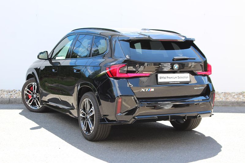 BMW X1 xDrive23d Mpaket - fotka 9 z 24