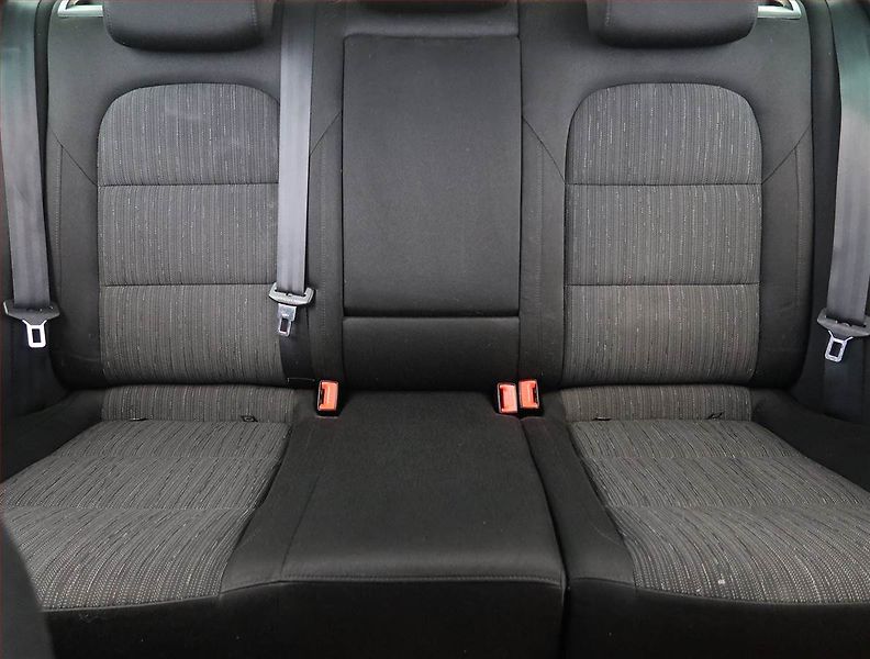 Škoda Superb (2014) 2.0 TDI, Navi, Xenony - fotka 10 z 26