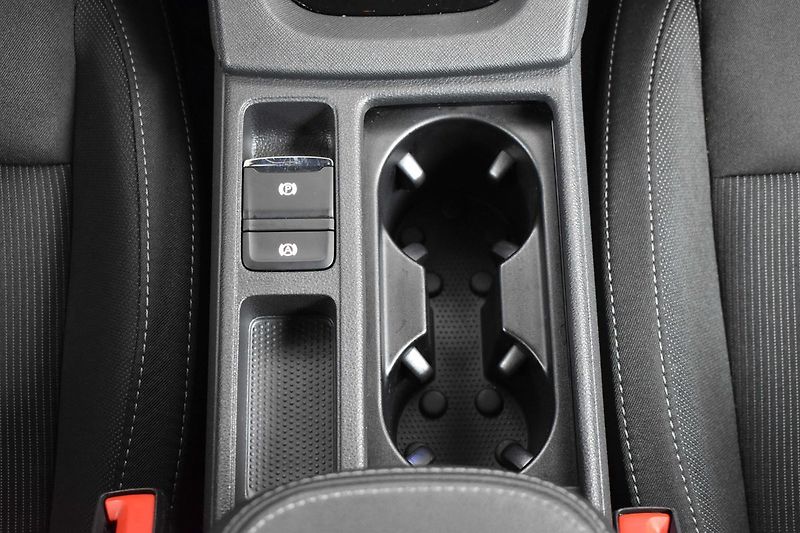 Škoda Octavia 2.0 TSI SPORTLINE*DCC*4x4*ČR - fotka 30 z 58