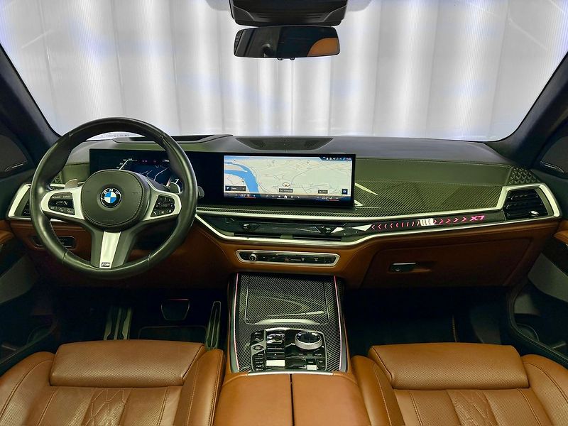 BMW X7 40d xDrive M-PAKET EXCLUSIV PR - fotka 10 z 44