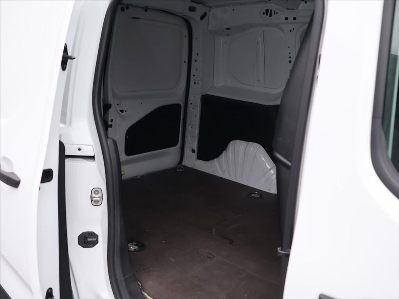 Opel Combo 1,2 Turbo 81 kW S/S Enjoy - fotka 12 z 25