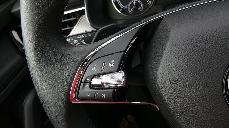 Škoda Kamiq 1.0 TSI Style DSG - fotka 11 z 22