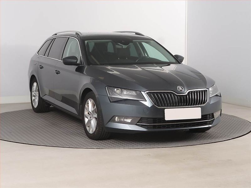 Škoda Superb (2016) 1.6 TDI, Navi, Bi-Xenony - fotografie inzerátu