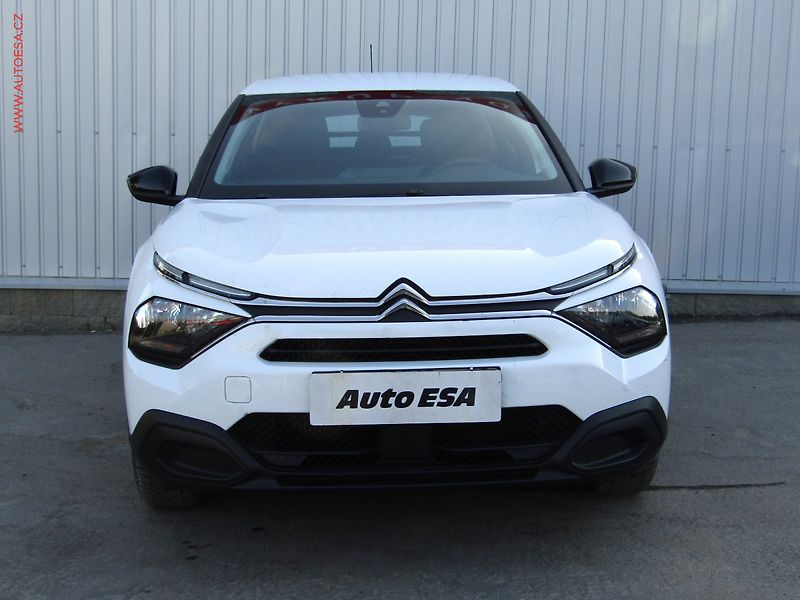 Citroën C4 (2022) 1.2 PT, ČR, AC, temp - fotka 2 z 17
