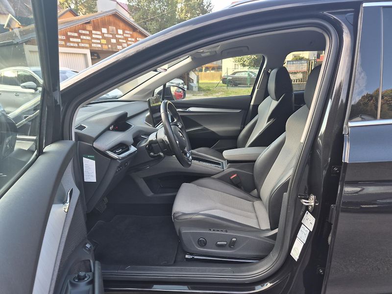 Škoda Enyaq 150kw, iV80 19ALU TZ SOH 96% - fotka 11 z 44