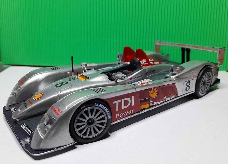 Závod v roce 2006 znamenal první vítězství v Le Mans pro sportovní vůz s naftovým motorem , kterým bylo Audi R10 TDI.