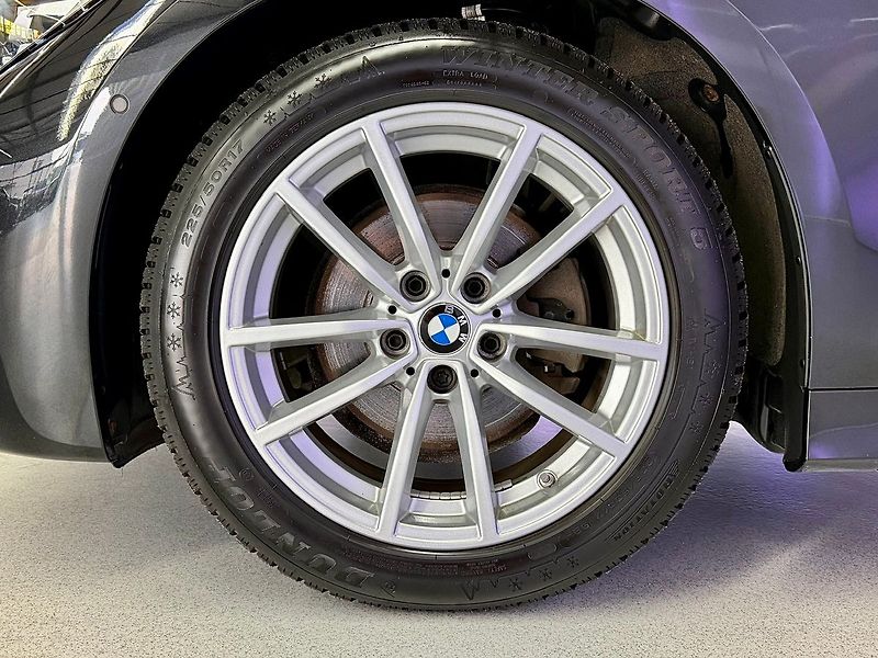 BMW Řada 3 320d xDrive M-PAKET, ALCANTARA - fotka 9 z 31