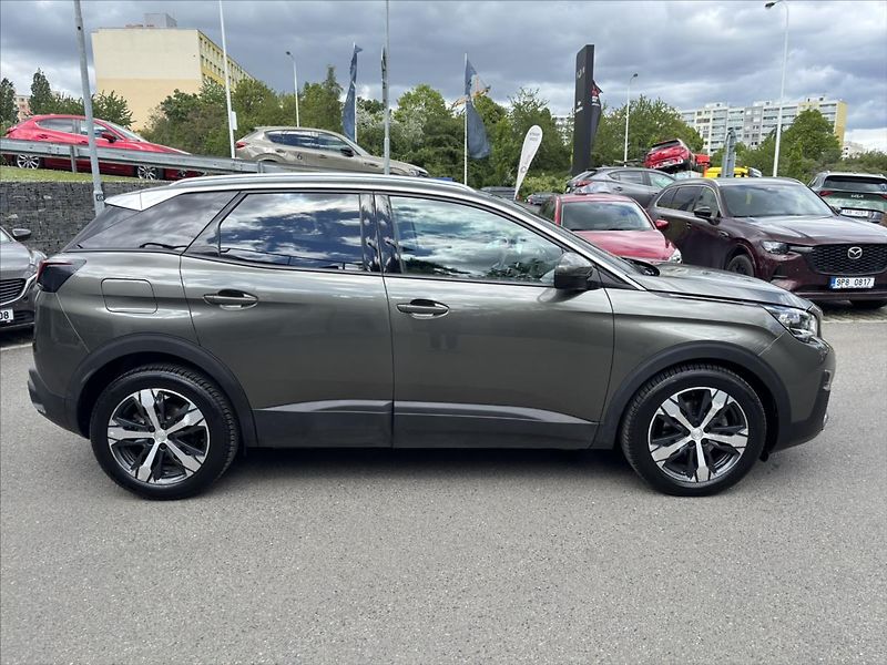 Peugeot 3008 1,2 PT AT 1.ČR PLNÝ SERVIS - fotka 6 z 37