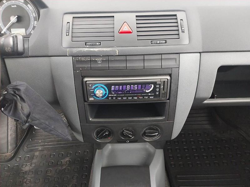 Škoda Fabia (2007) 1.2, v dobrém stavu - fotka 12 z 13