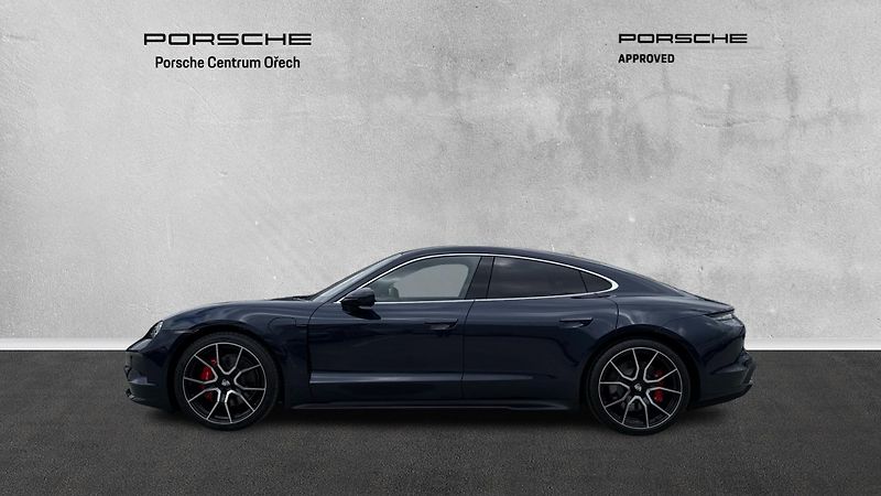 Porsche Taycan 4S - fotka 3 z 25