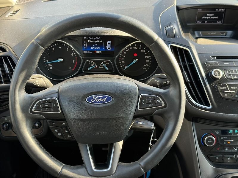 Ford C-MAX (2017) 1,5 Eco Boost 110 Kw Automat - fotka 16 z 35