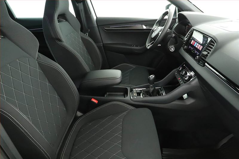 Škoda Karoq (2023) Sportline 1.5 TSI - fotka 7 z 15