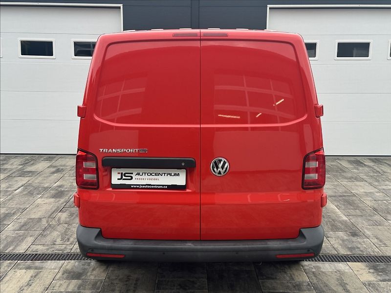 Volkswagen Transporter 2,0 TDI 150PS  L2H1 DSG Dílna - fotka 8 z 53