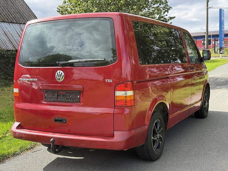 Volkswagen Transporter (2007) T5 1.9 TDi 75kw 9 míst - fotka 5 z 19