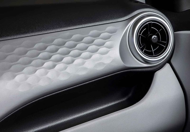 Designér Hyundai Zdeněk Borýsek při pražské přednášce