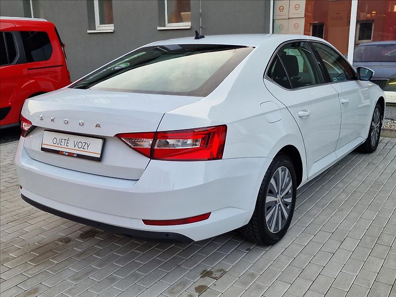 Škoda Superb 2.0TDI 110kW,původ ČR,1.Maj - fotka 10 z 50