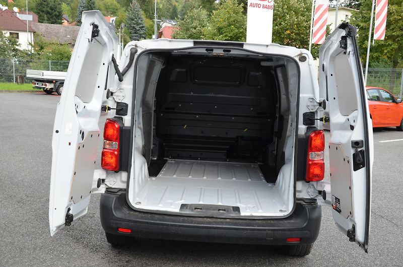 Peugeot Expert (2023) Expert 2.0BHDi 145 L2 4d - fotka 6 z 11