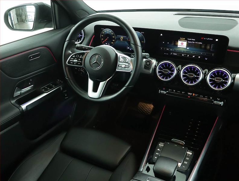 Mercedes-Benz EQB (2022) 250, SoH 98% - fotka 7 z 23