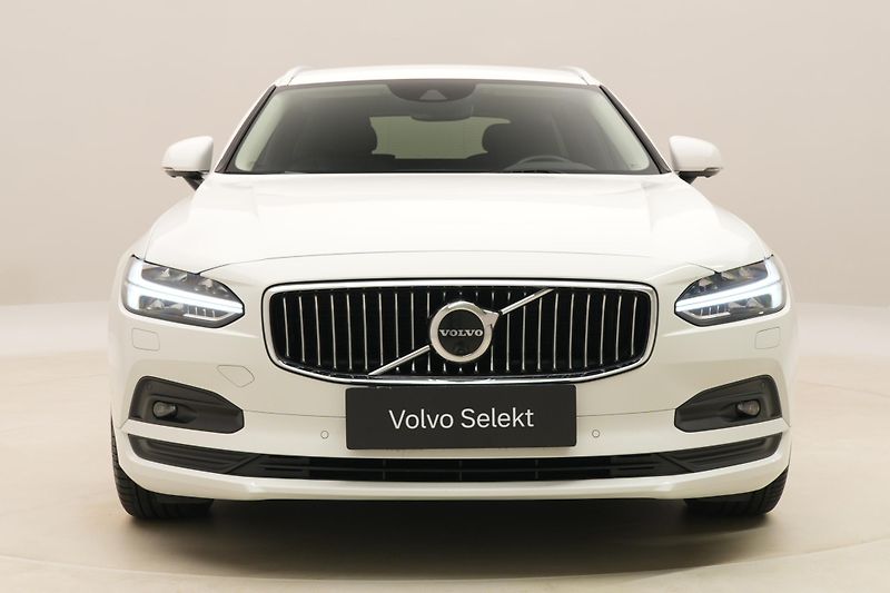 Volvo V90 B4 MOMENTUM AUT - fotka 16 z 46