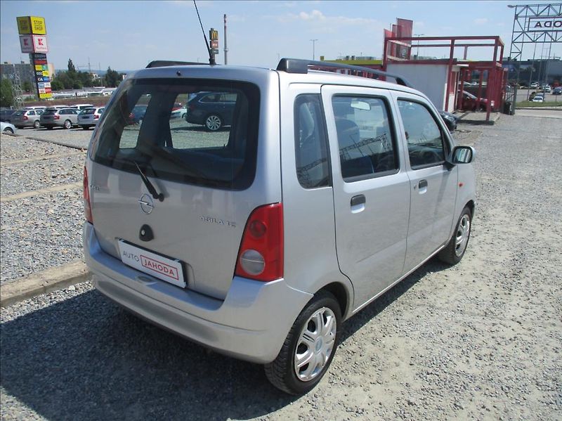 Opel Agila 1,2 i, klima, + letní pneu, - fotka 9 z 23