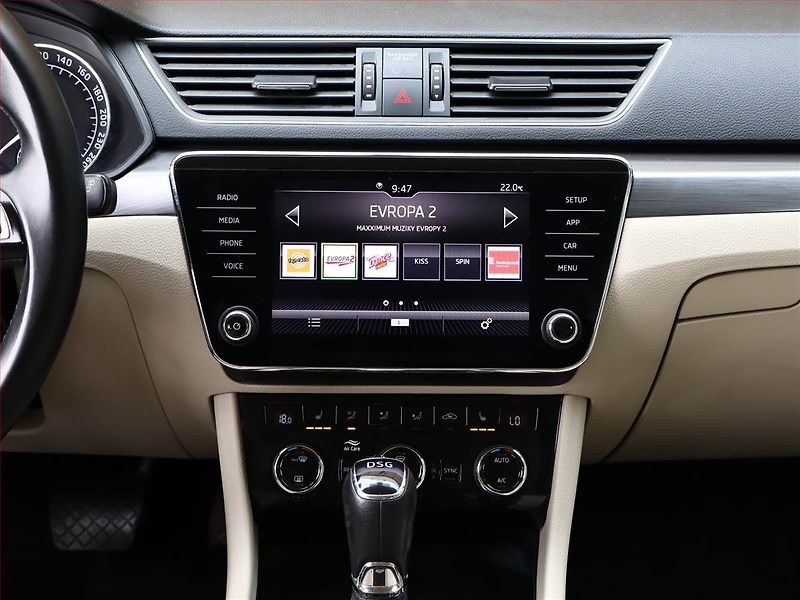 Škoda Superb (2018) 1.4 TSI, Automat, Tempomat - fotka 10 z 20