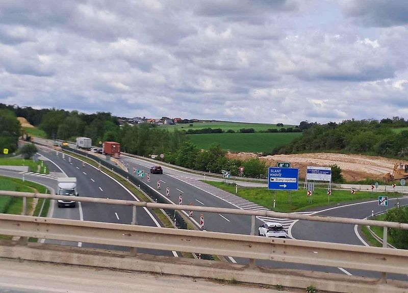 Největší posun je možné vidět na úseku Slaný – Kutrovice.