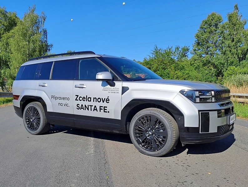 Hyundai Santa Fe (2025) 1,6 T-GDI HEV 6AT 4×4 MR25 - fotografie inzerátu