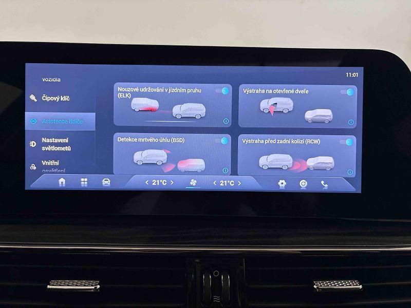 Omoda 5 (2025) 1.6 Premium 108 kW - fotka 39 z 49