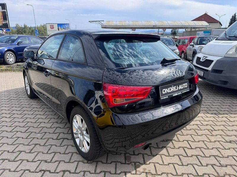 Audi A1 (2011) 1,2 TFSI 63 KW NOVÁ SPOJKA STK - fotka 3 z 50