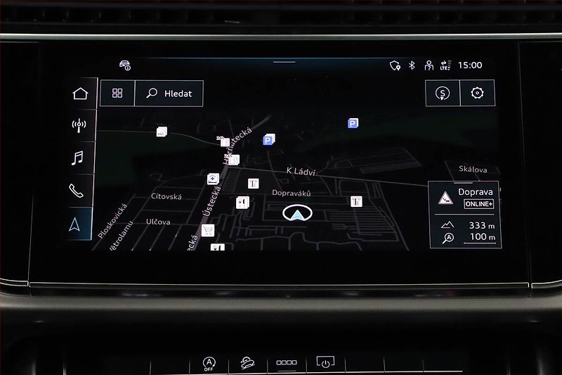 Audi Q8 (2023) 55 TFSI - fotka 16 z 20