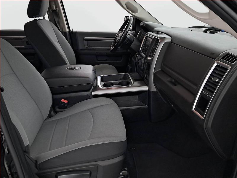 RAM 1500 (2022) 5.7 V8 Hemi - fotka 9 z 18