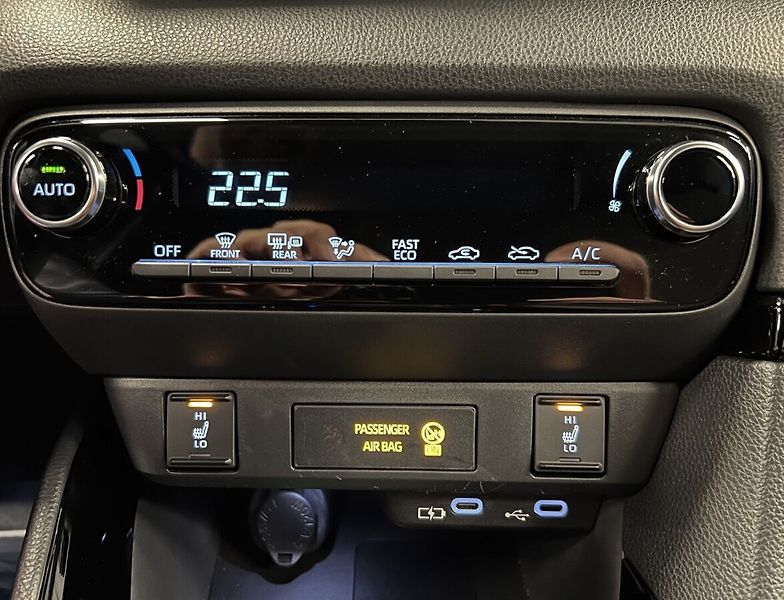 Toyota Yaris STYLE - fotka 7 z 16