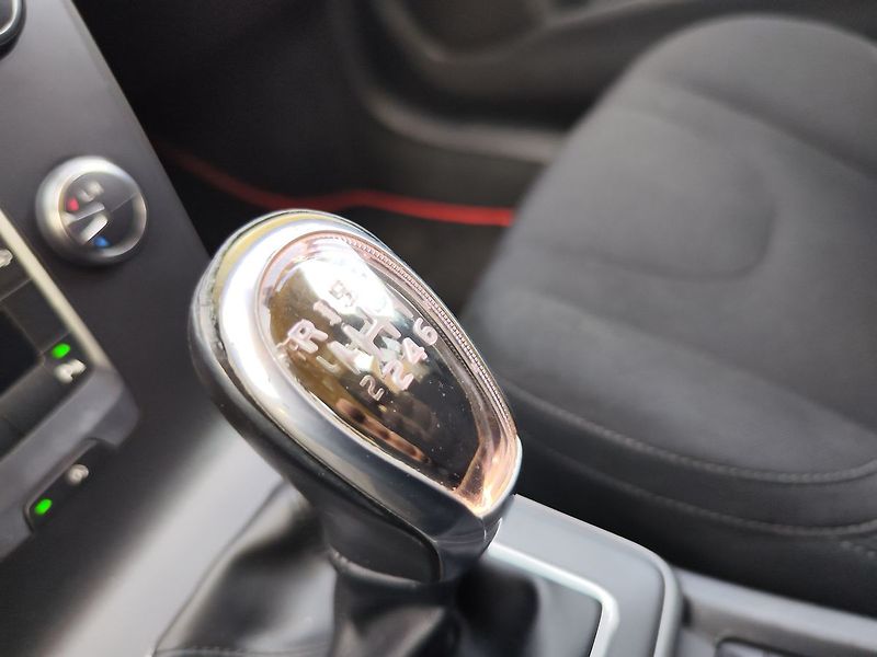 MG HS 1.5 TGi/119kW Emotion - fotka 17 z 38